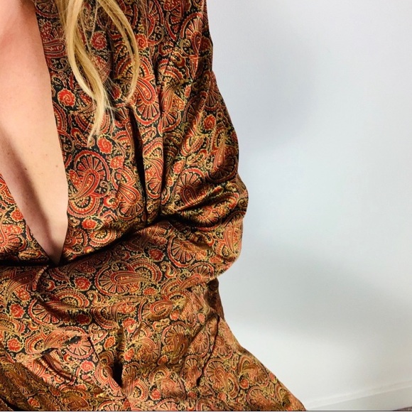 Vintage Jackets & Blazers - Liz Claiborne • Vintage Silk Paisley Blazer